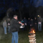 Entzünden des Osterlichtes am Osterfeuer