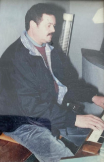 Werner Reichert an der Orgel
